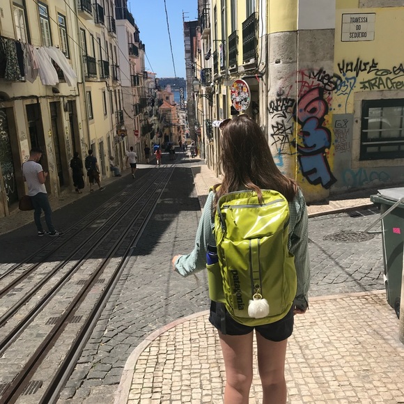 Meet your Posher, Emma - Picture 2 of 5